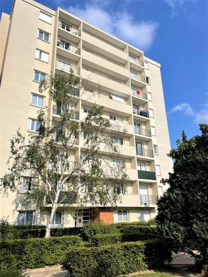 Brossolette Appartement T2 Spacieux Et Lumineux Balcon Vue Degagee Reims Zewnętrze zdjęcie